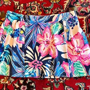 LILLY PULITZER FLORAL SKORT        SZ LARGE